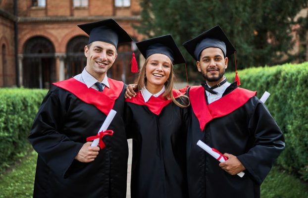 How to Craft a Winning CV for Pharmacy Graduates